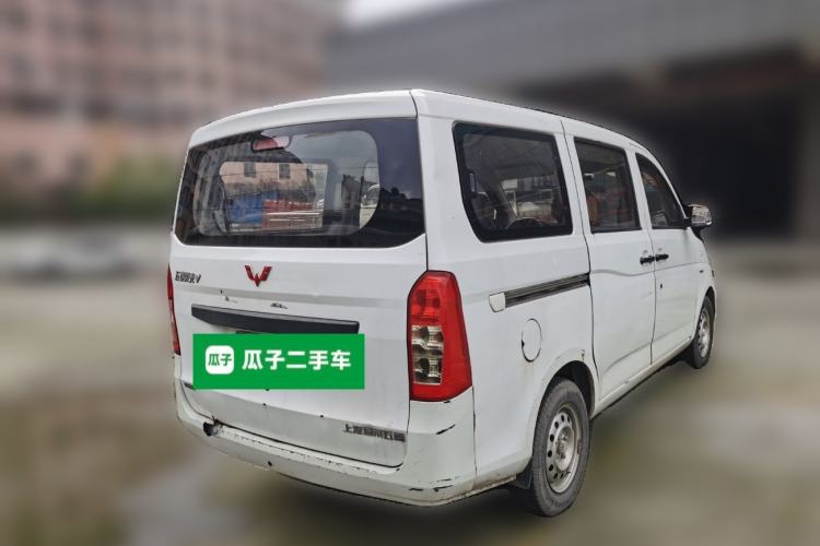 Used Wuling Rongguang V 2016 1.5L Standard Version
