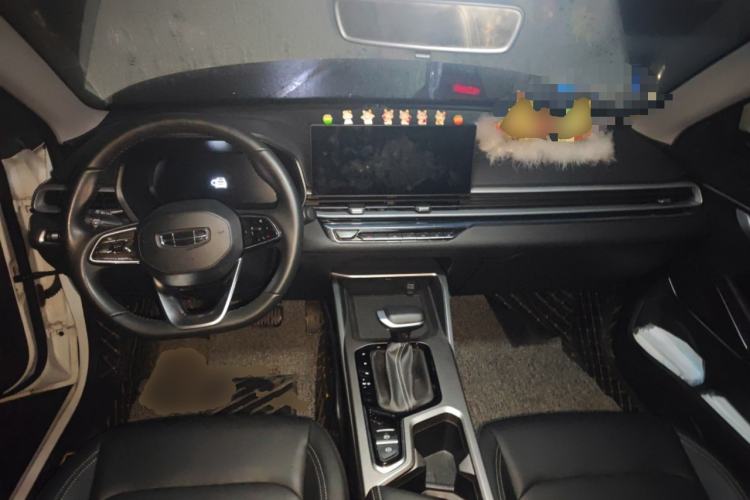 Used Geely Auto Emgrand 2023 4th Generation Champion Edition 1.5L CVT Luxury Model Center Console