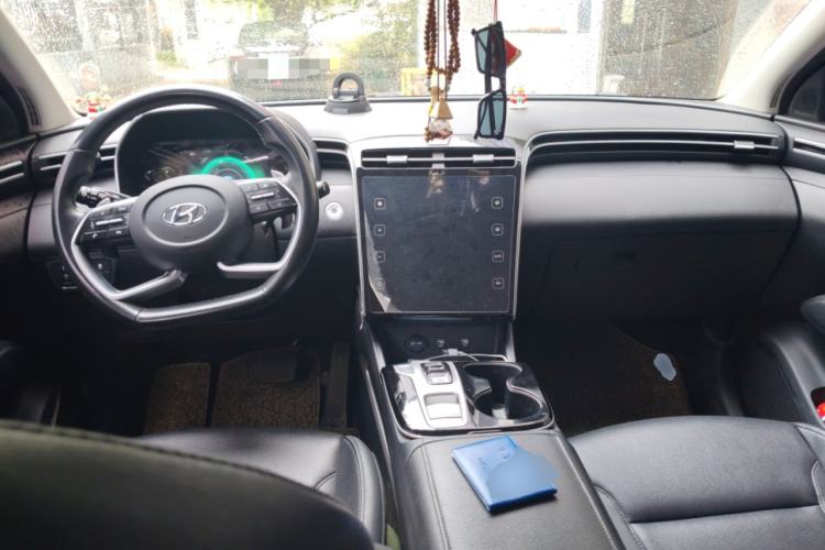 Used Hyundai Tucson 2021 Tucson L 1.5T DCT GLX Elite Edition Center Console