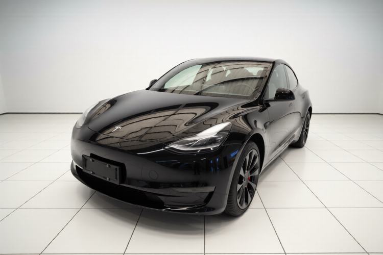 Used Tesla Model Y 2022 Long-Range All-Wheel-Drive Version