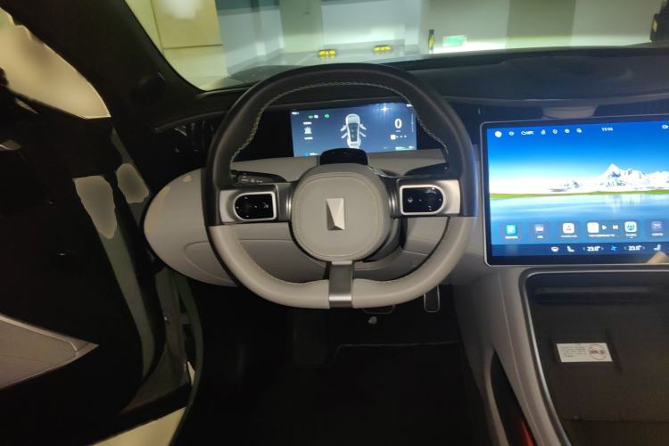 Used Avatr 11 2022 Long-Range Dual-Motor Luxury Edition 4 Seats
