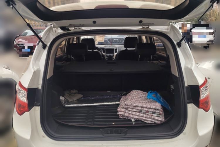 Used CHANGAN CS35 2015 1.6L Manual Luxury Model China IV Standard Trunk