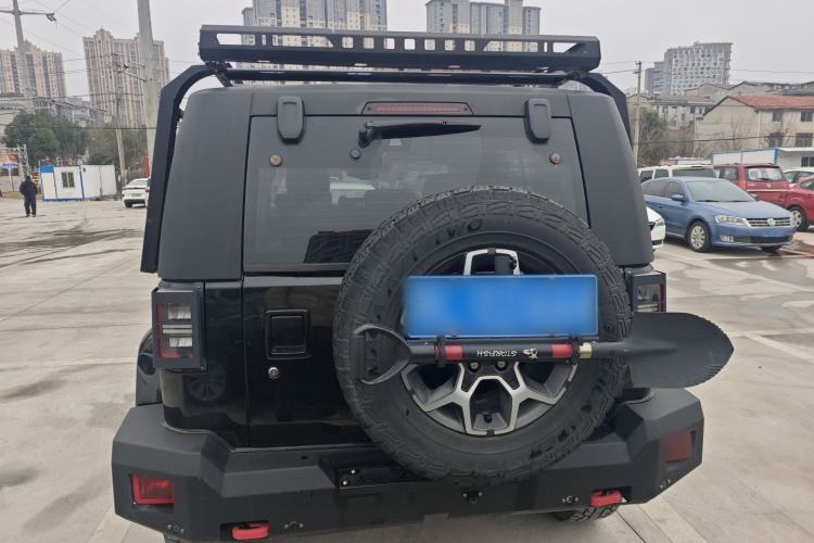 Used BAIC Off-Road BJ40 2018 PLUS 2.3T Automatic Four-Wheel Drive Flagship Version China V Emission Standard Rear