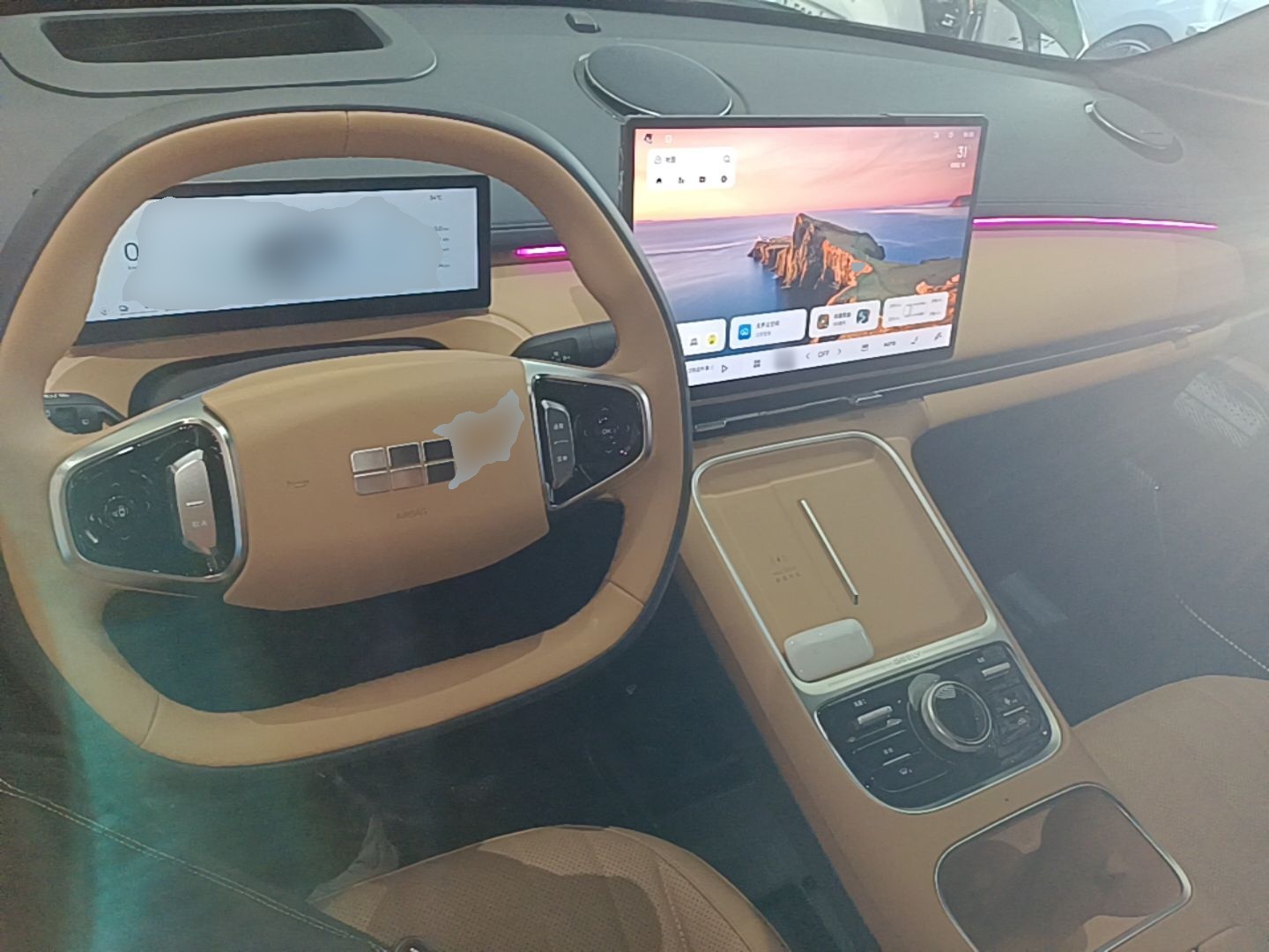 Geely Galaxy Xingjian 7 EM-i 2025 120km Exploration+ Version — снимка 18