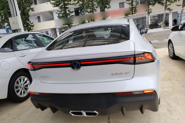 Used Changan UNI-V iDD 2024 Blue Whale Smart Electric iDD 136km Smart & Fun Model
