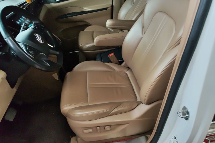 Used Buick GL8 2017 ES 28T Premium Version China V Standard Left Front Seat