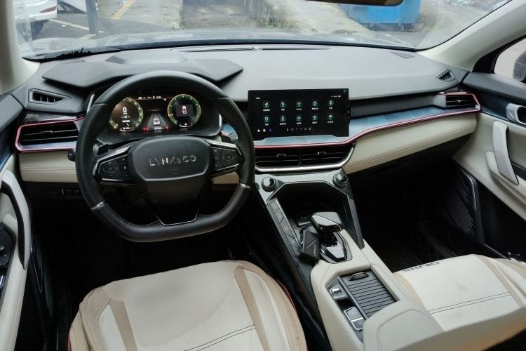 Used Lynk & Co 06 2020 1.5T YAO Halo Center Console