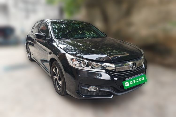 Used Honda Accord 2016 2.0L Elite Edition Front Right 45 Deg