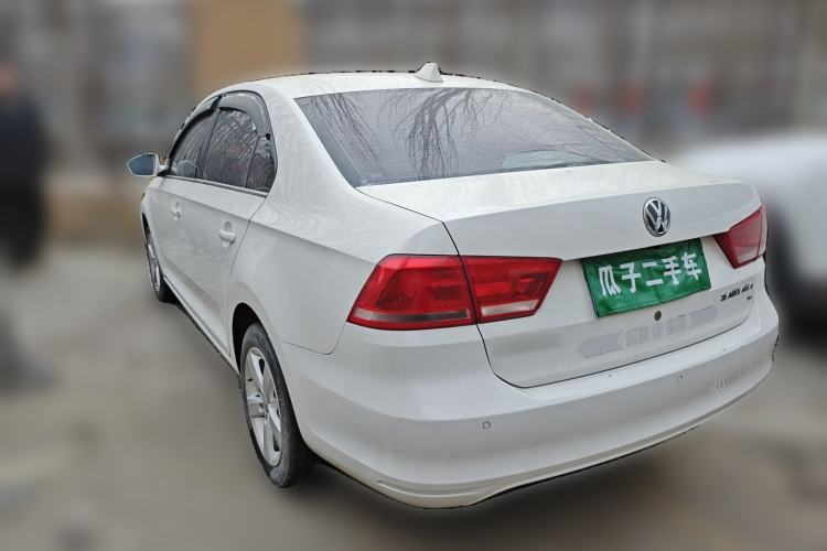 Used Volkswagen Santana 2015 1.6L Manual Comfort Edition
