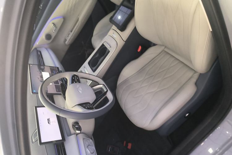 Used Chery Fengyun A8L 2025 1.5 TGDI 145 km Luxury Version Left Front Seat