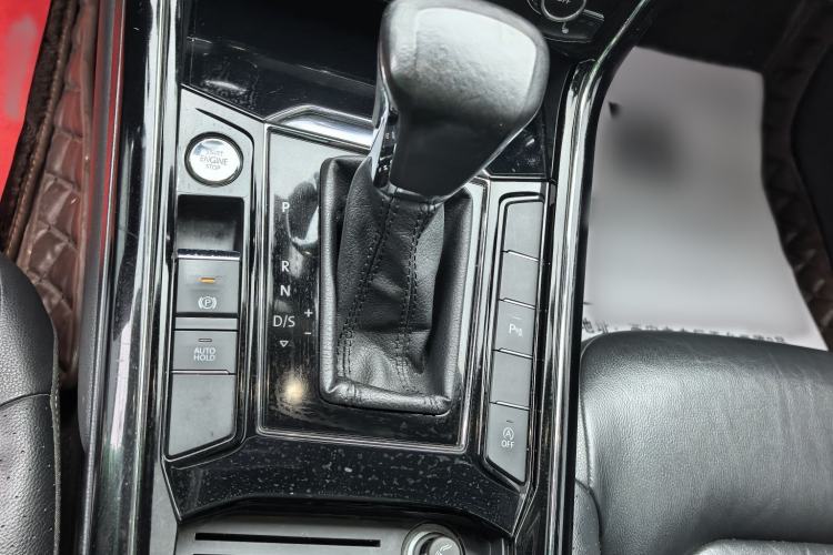 Used Audi Q5 2016 40 TFSI Technology Edition Interior 6