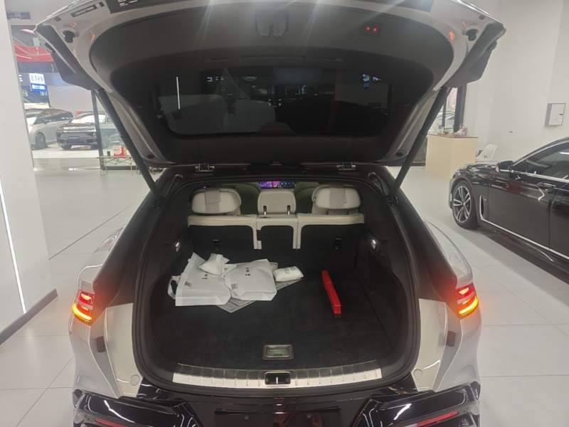 Used Denza Z9GT 2026 Flash Charge Flagship Edition — 18