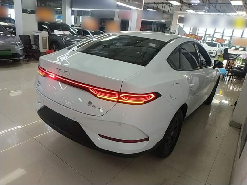 Used BYD Qin PLUS 2025 DM-i Smart Drive 55KM Leading Model — 6