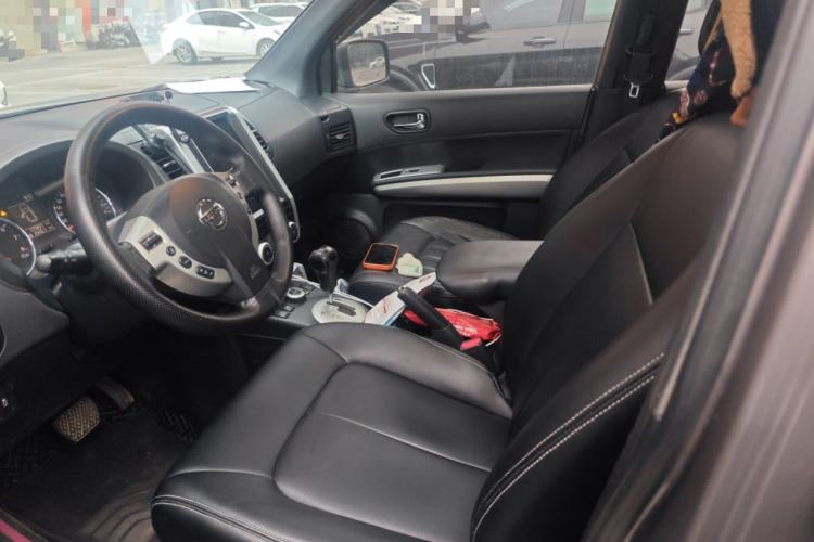 Used Nissan X-Trail 2012 2.5L CVT Luxury Edition 4WD Left Front Seat