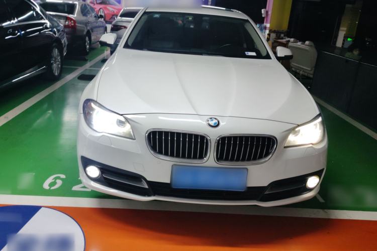 Used BMW 5 Series 2014 520Li Elegant Model
