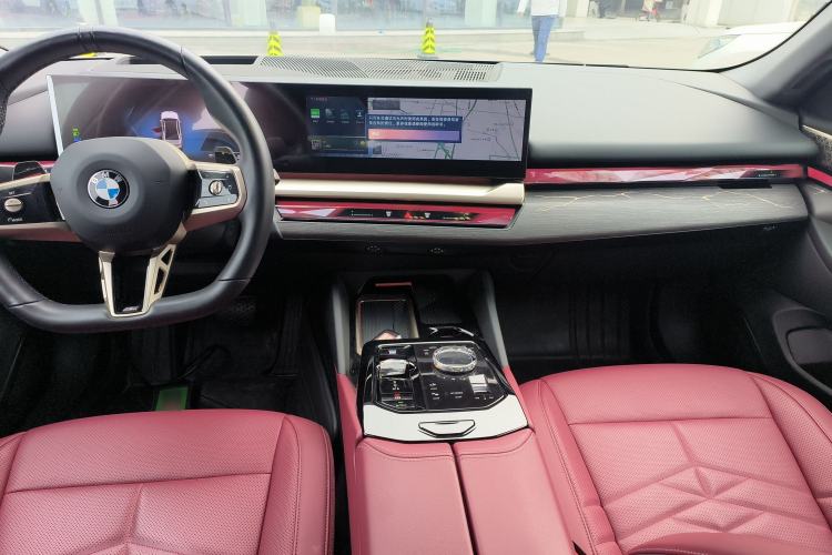 Used BMW 5 Series 2025 530Li Luxury Edition M Sport Package
