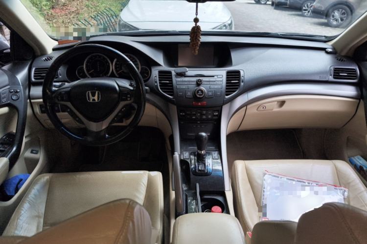 Used Honda Spirior 2009 2.4L Prestige Edition Center Console