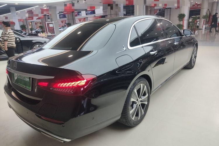 Used Mercedes-Benz E-Class New Energy 2022 E 350 e L Plug-in Hybrid Sports Sedan
