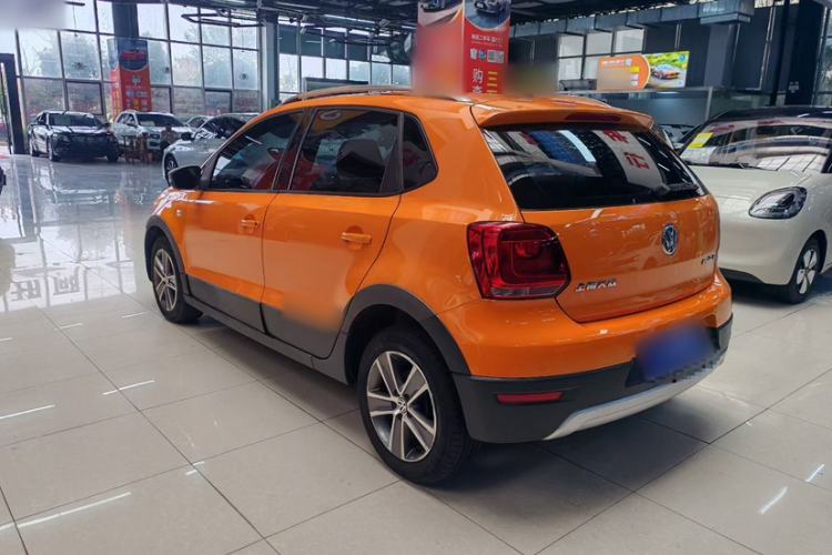 Used Volkswagen Polo 2012 1.6L Cross Polo Automatic Transmission
