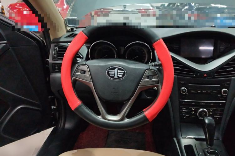 Used Bestune B70 2014 2.0L automatic luxury version
