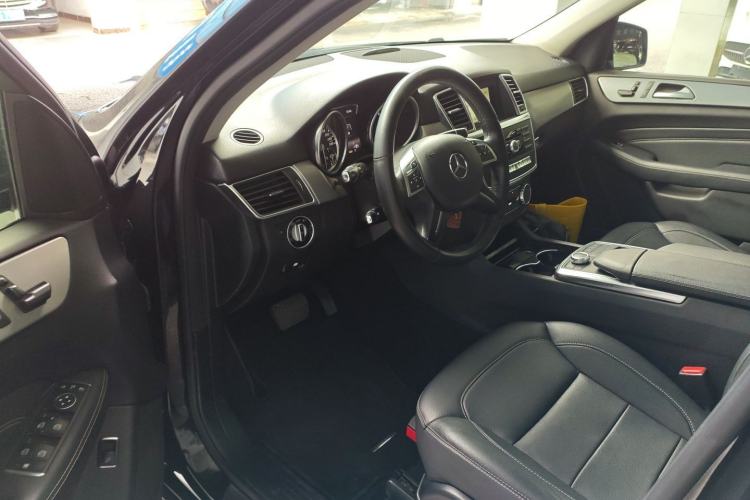 Used Mercedes-Benz M-Class 2014 ML 320 4MATIC