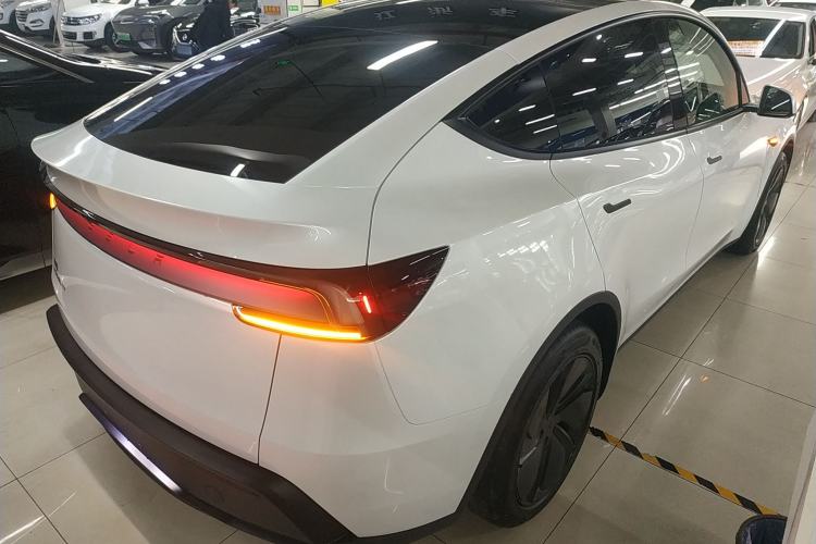 Used Tesla Model Y 2025 Updated Version Long-Range All-Wheel Drive