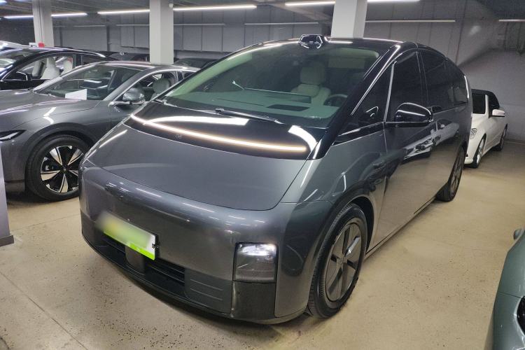 Used Li Auto MEGA 2024 Ultra Model
