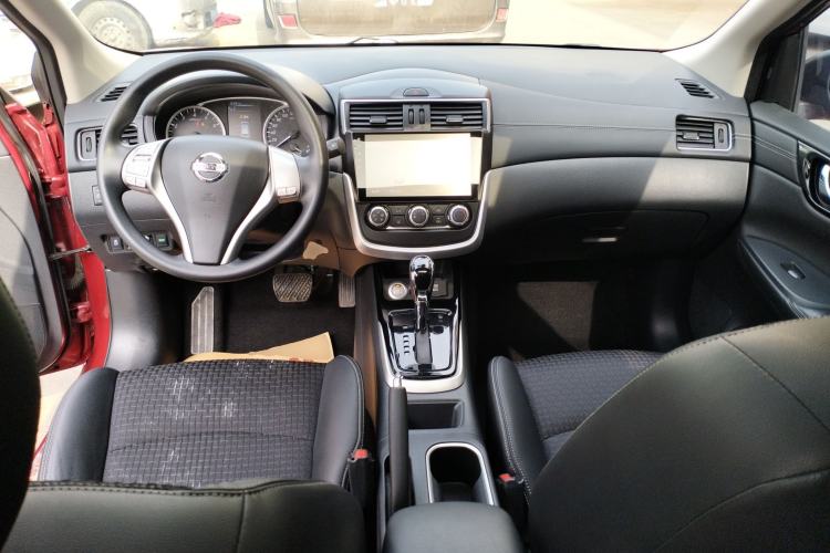 Used Nissan Tiida 2016 1.6L CVT Smart Drive Edition Center Console