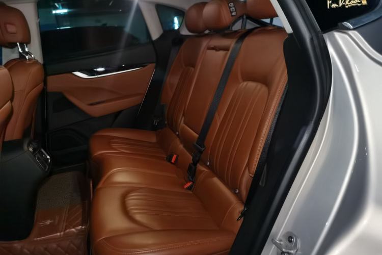 Used Maserati Levante 2016 3.0T Standard Edition Left Rear Seat