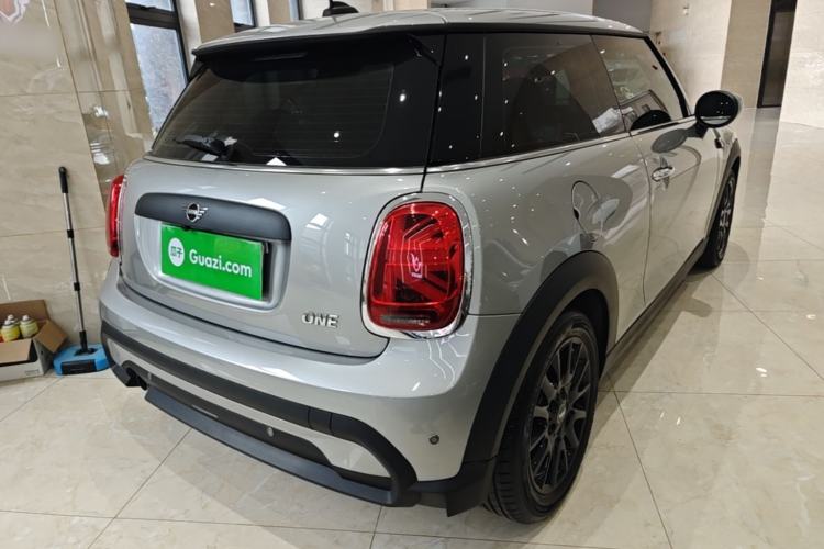 Used MINI 2023 1.5T ONE Rear Right 45 Deg