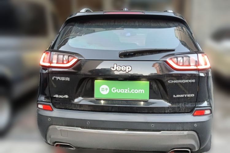 Used Jeep Cherokee 2019 2.0T Two-Wheel Drive Smart Enjoyment Version China VI