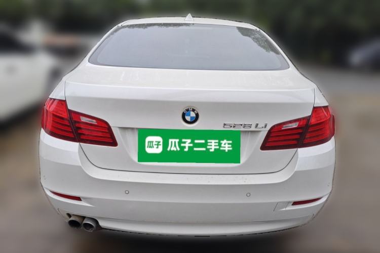 Used BMW 5 Series 2014 528Li Leading Model
