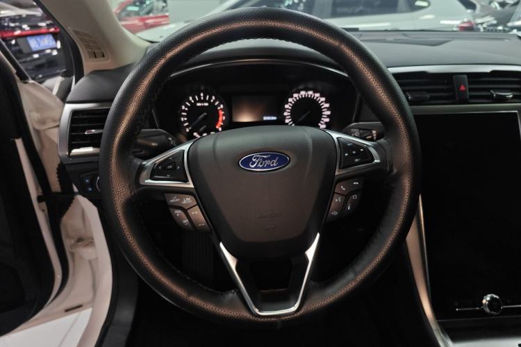 Used Ford Mondeo 2020 EcoBoost 180 Stylish Model Steering Wheel