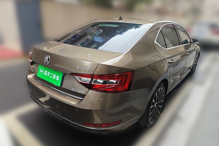 Used Skoda Superb 2016 TSI330 DSG Smart Drive Edition
