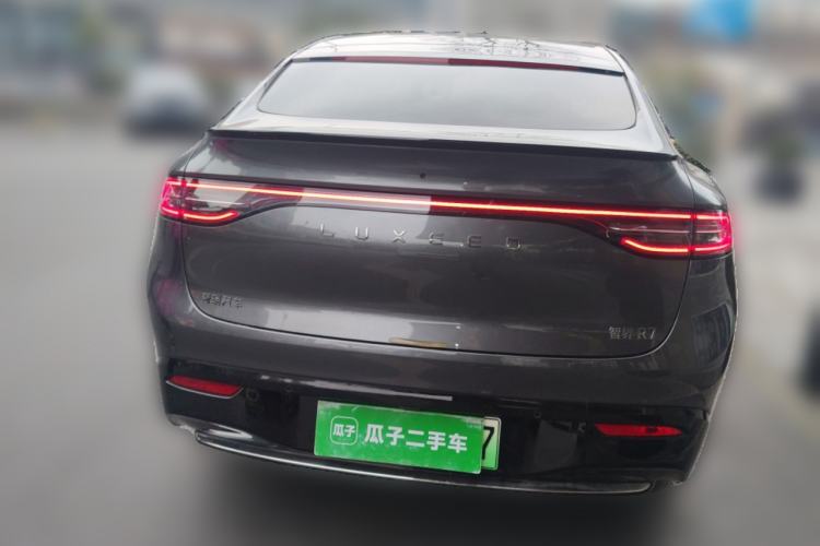 Used Hima Luxeed R7 2024 All-Electric 802 km Max Rear