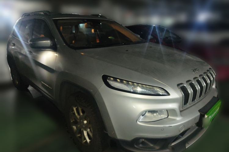 Used Jeep Cherokee 2016 2.4L Professional Smart Version