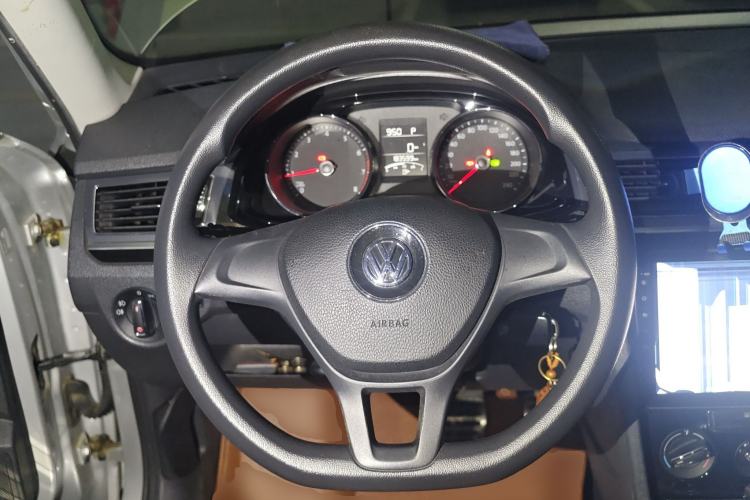 Used Volkswagen C-TREK 2017 1.6L Automatic Comfort Model Steering Wheel
