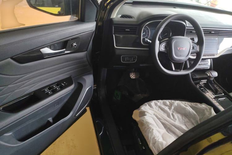 Used Sinotruk VGV U70 2021 1.5T Automatic Youyue Edition 7-Seater Driver Seat