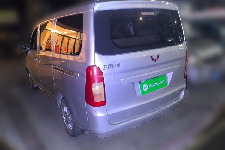 Used Wuling Rongguang V 2016 1.5L Standard Version
