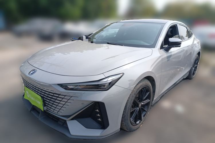 Used Changan UNI-V 2022 1.5T Prestige Version