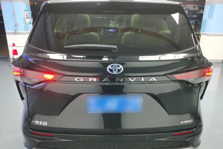 Used Toyota Granvia 2022 2.5L Hybrid Premium Edition Rear