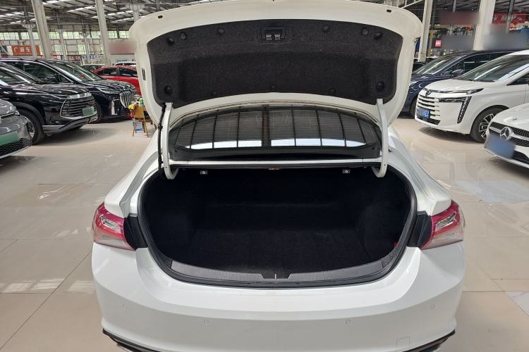 Used Chevrolet Malibu XL 2019 Redline 550T Automatic RuiLian Edition Trunk