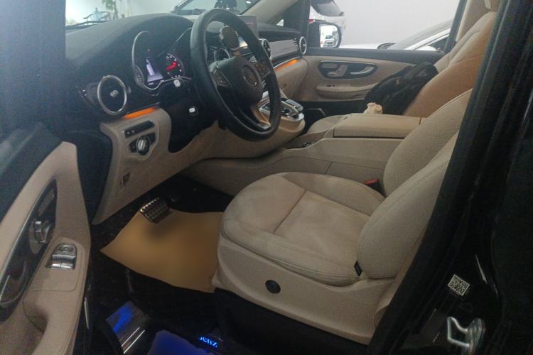 Used Mercedes-Benz V-Class 2018 V 260 L Prestige Extended Version China VI
