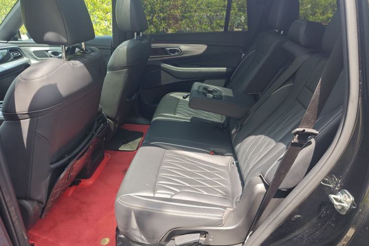 Used GAC Trumpchi GS8 2024 Linghang Series 2.0 TGDI Two-Wheel Drive Luxury Smart Connectivity Version