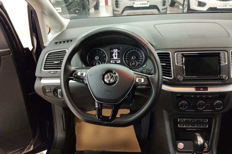Used Volkswagen Sharan 2018 Revised Version 380TSI Comfort Edition 7-Seater Steering Wheel