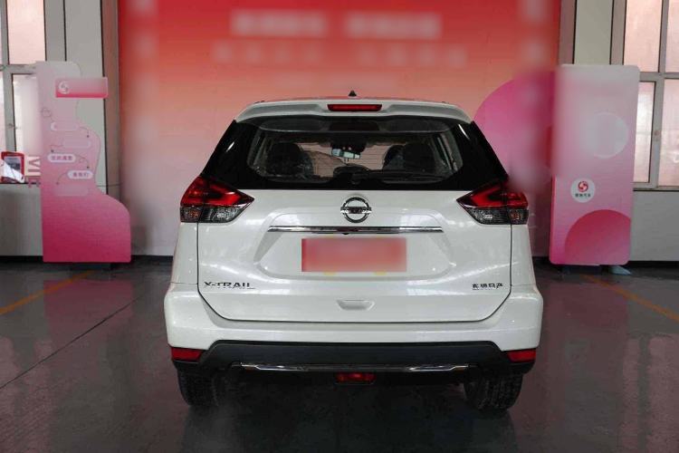 Used Nissan X-Trail 2023 Classic 2.0L Two-Wheel Drive Smart Connect Premium Edition
