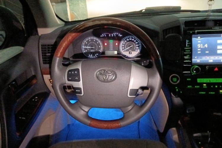 Used Toyota Land Cruiser 
