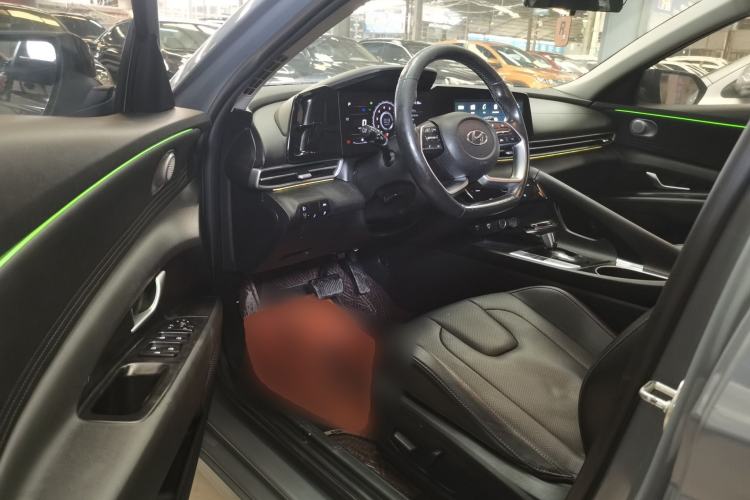 Used Hyundai Elantra 2021 1.5L CVT LUX Prestige Edition