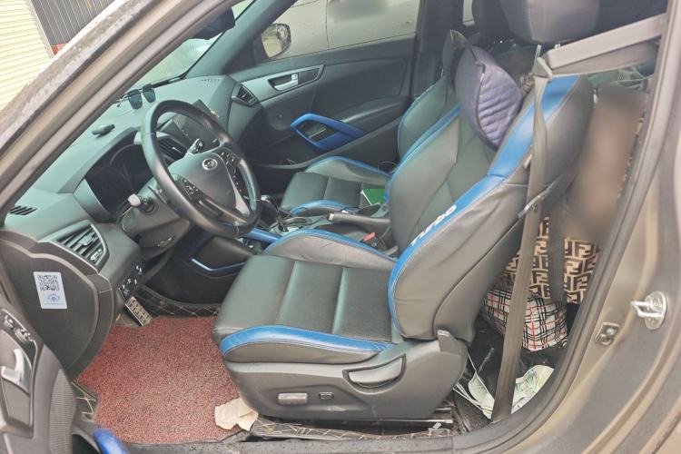 Used Hyundai Veloster 2015 1.6T Automatic Luxury Edition Left Front Seat