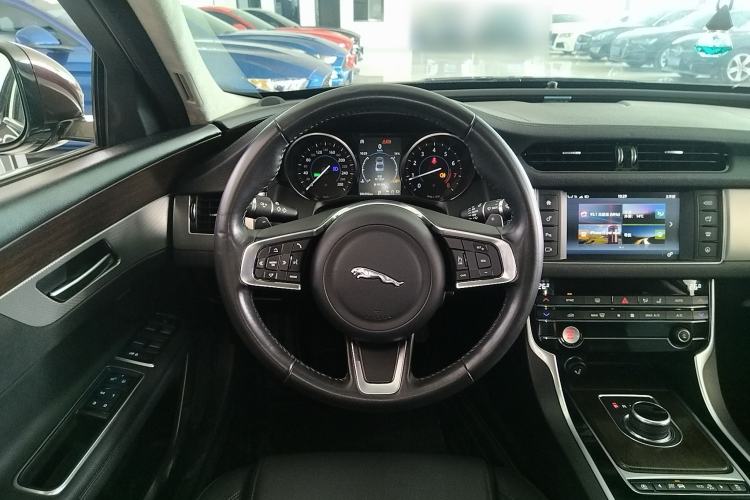 Used Jaguar XFL 2018 XFL 2.0T 200PS Elite Edition